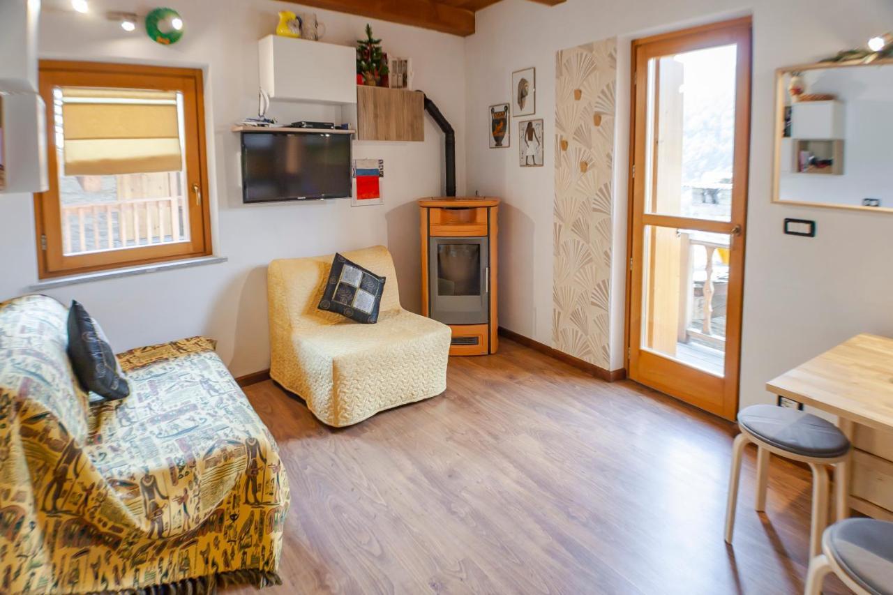Allo Villo Lovely Apartment Ostana Exterior photo